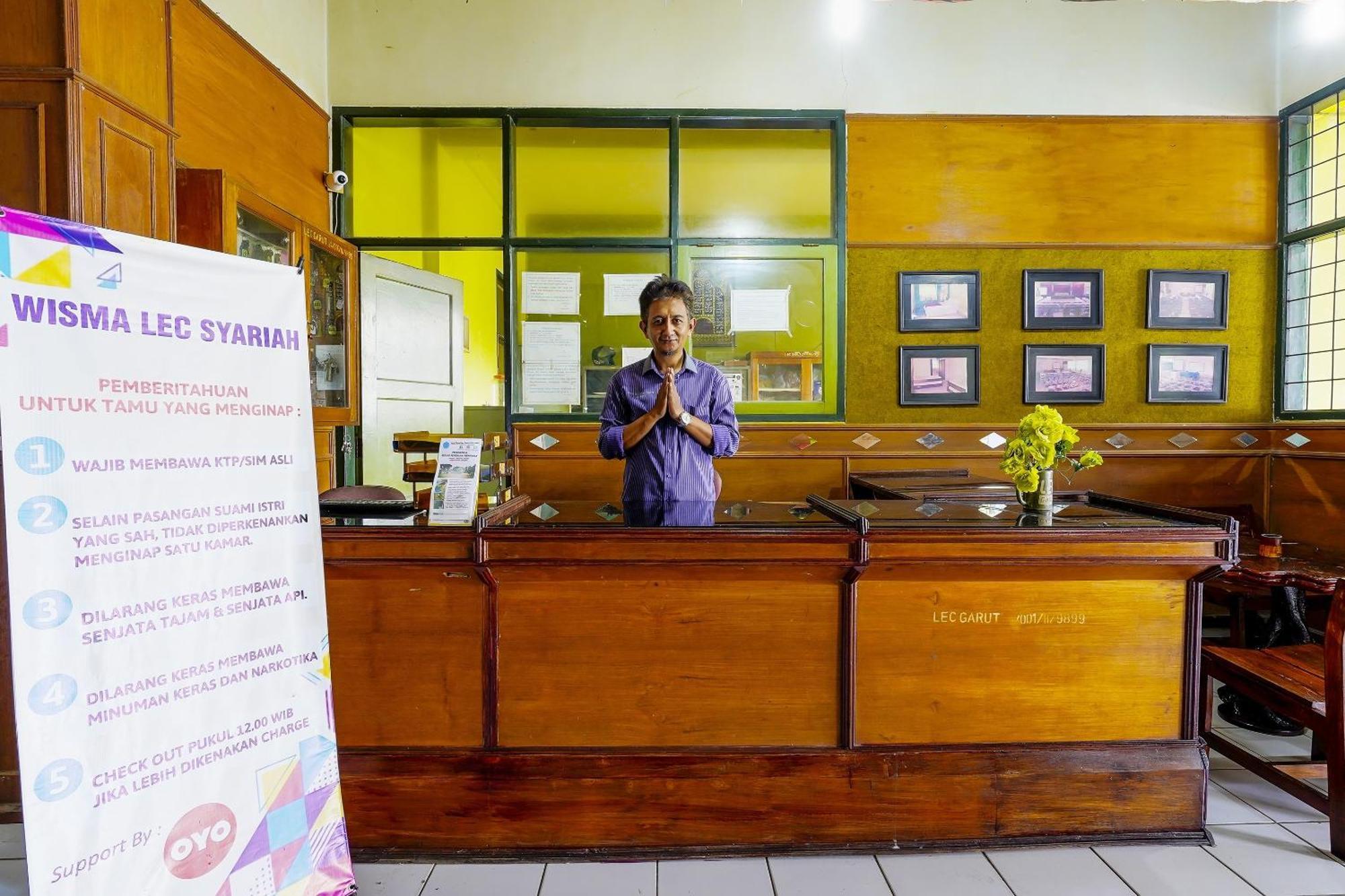 Spot On 91064 Wisma Lec Syariah Garut Exterior foto