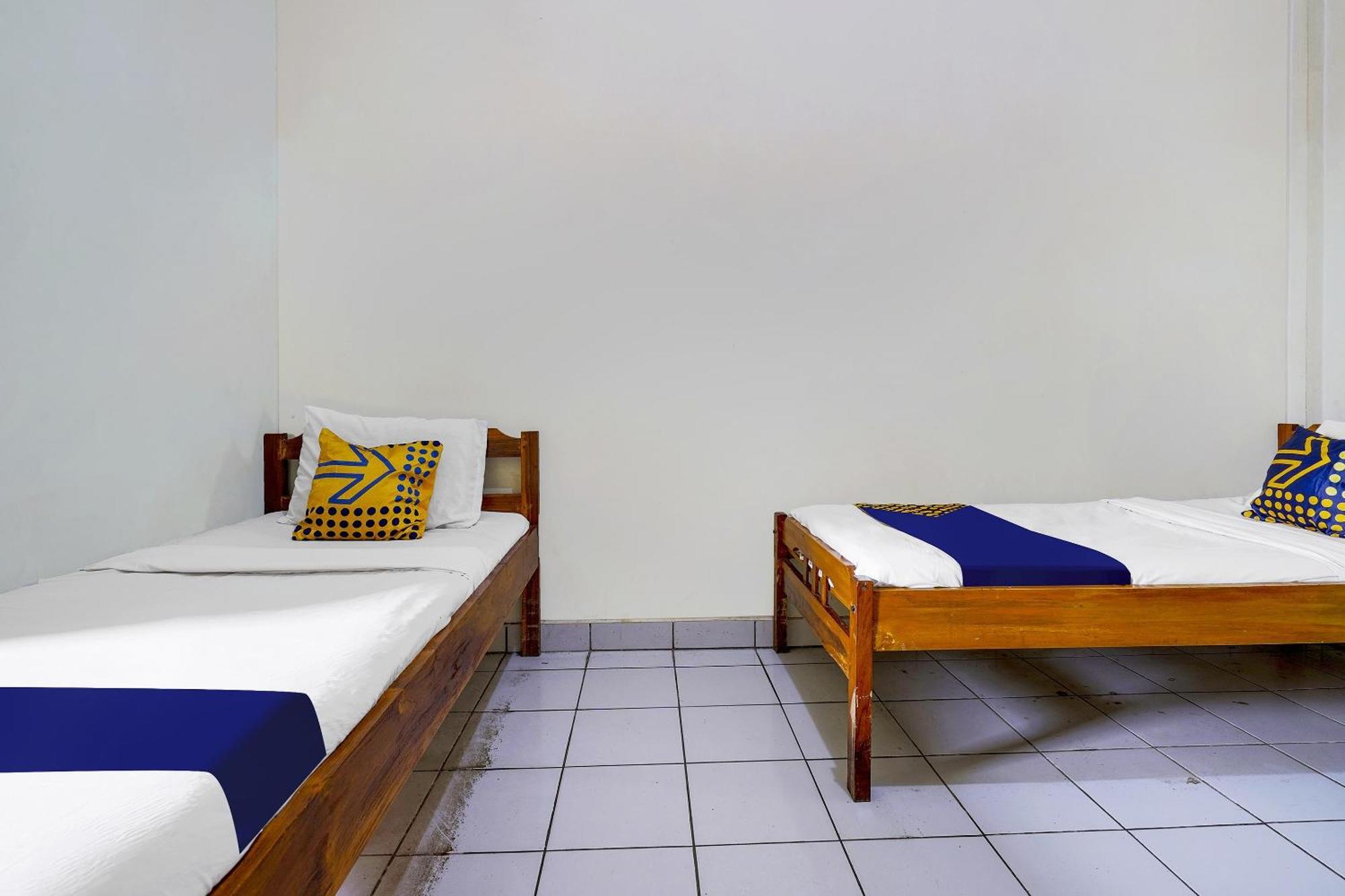 Spot On 91064 Wisma Lec Syariah Garut Exterior foto