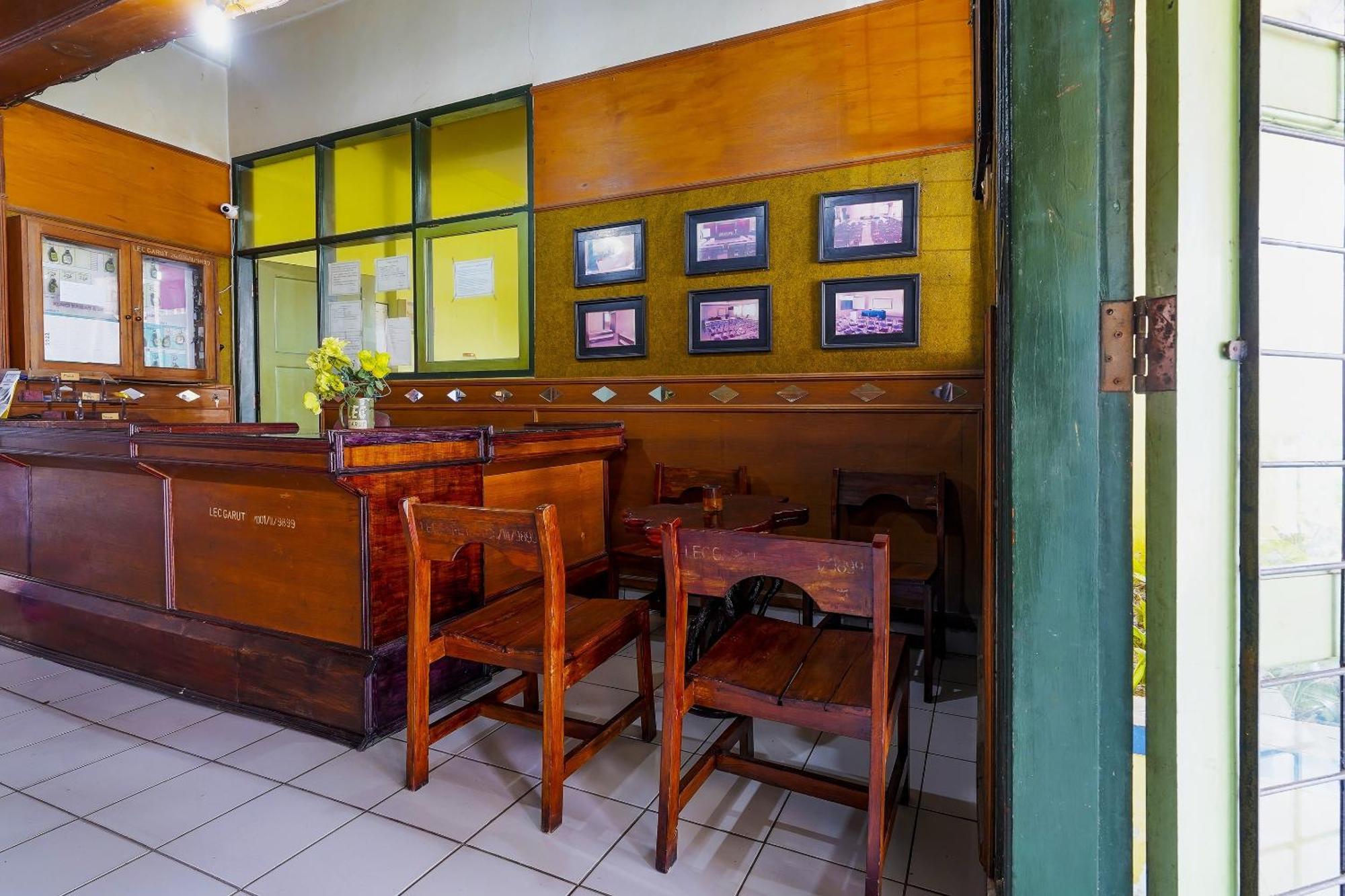 Spot On 91064 Wisma Lec Syariah Garut Exterior foto