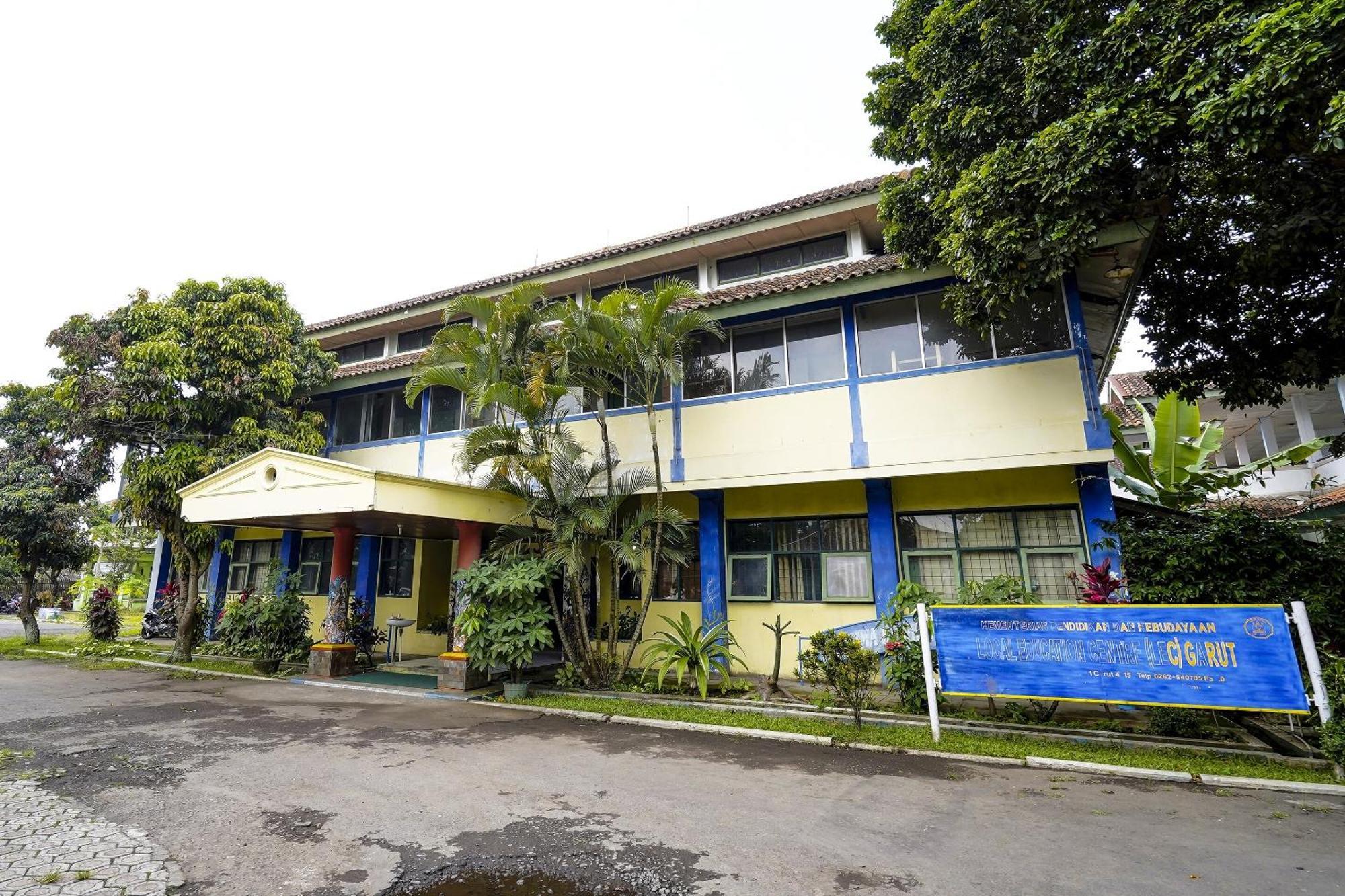 Spot On 91064 Wisma Lec Syariah Garut Exterior foto